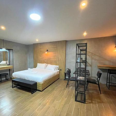 Rabbit Hotel Phimai Esterno foto