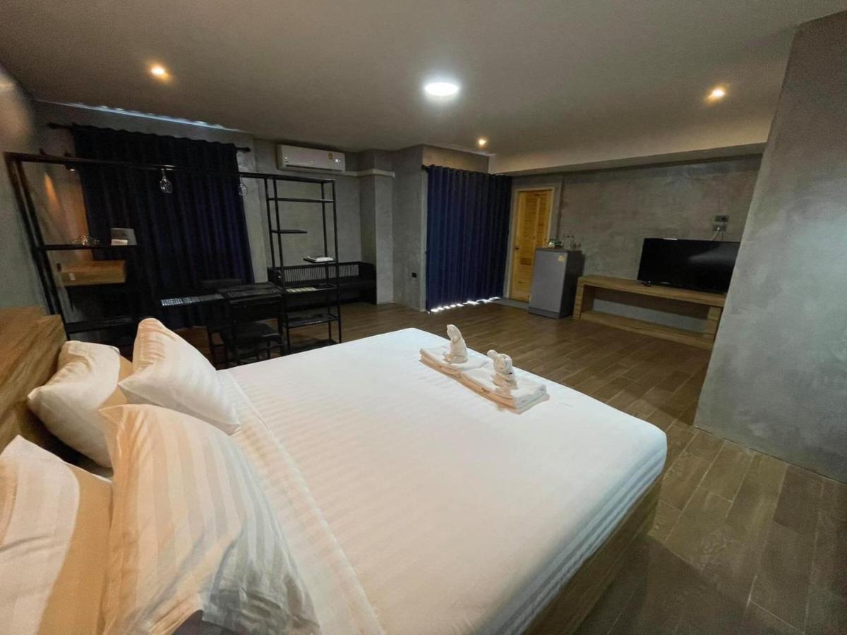 Rabbit Hotel Phimai Esterno foto